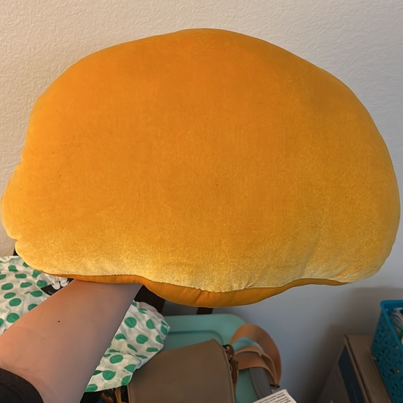 Seashell Pillow - Picture 5 of 5